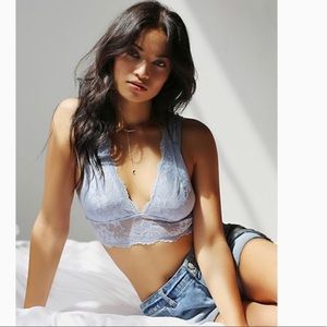 SOLD 🍃Free People Galloon Deep Bra🍃